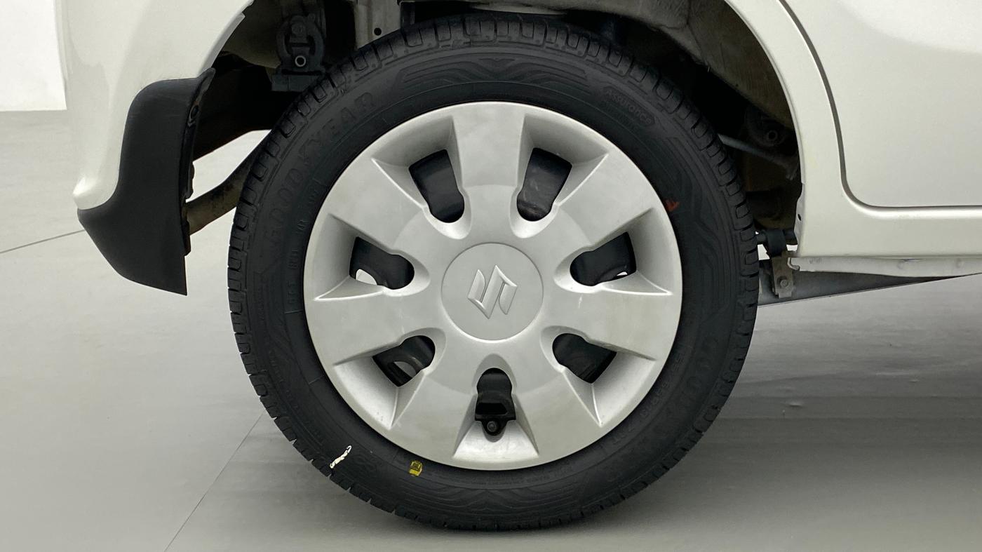 2015 Maruti Alto K10 VXI P, Petrol, Manual, Right Rear Wheel