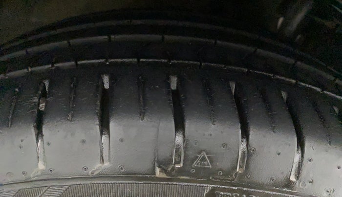 2019 Toyota Glanza V CVT, Petrol, Automatic, 15,198 km, Right Rear Tyre Tread