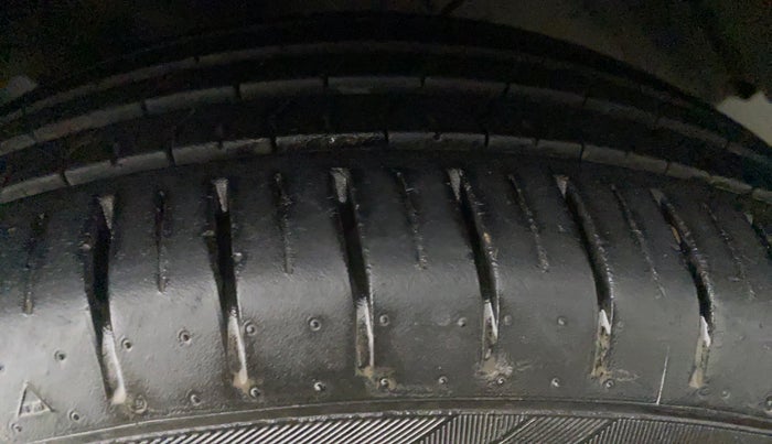 2019 Toyota Glanza V CVT, Petrol, Automatic, 15,198 km, Left Rear Tyre Tread
