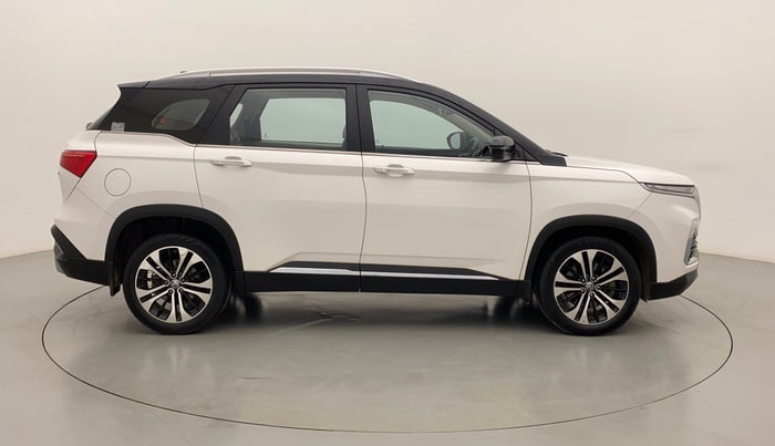 2021 MG HECTOR SHARP 2.0 DIESEL DUAL TONE, Diesel, Manual, 1,27,904 km, Right Side View