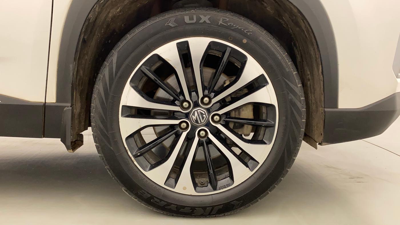 2021 MG HECTOR SHARP 2.0 DIESEL DUAL TONE, Diesel, Manual, 1,27,904 km, Right Front Wheel