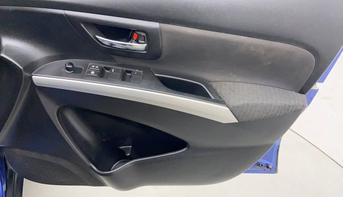 2017 Maruti S Cross DELTA 1.3, Diesel, Manual, 1,04,052 km, Driver Side Door Panels Control