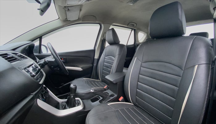 2017 Maruti S Cross DELTA 1.3, Diesel, Manual, 1,04,052 km, Right Side Front Door Cabin View