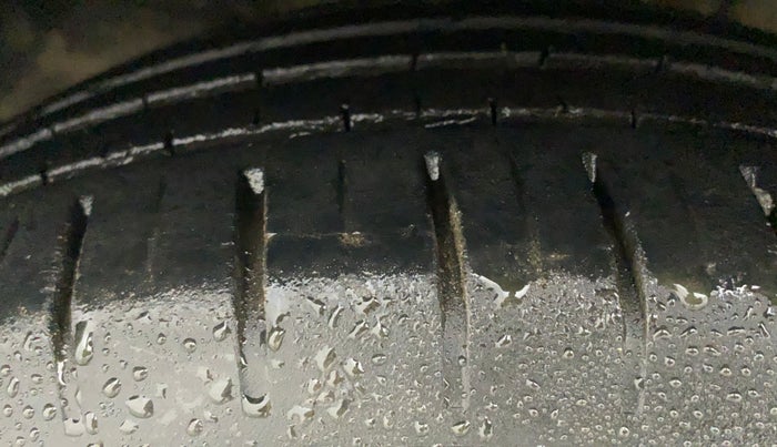 2019 Maruti Baleno ZETA PETROL 1.2, Petrol, Manual, 40,606 km, Left Front Tyre Tread