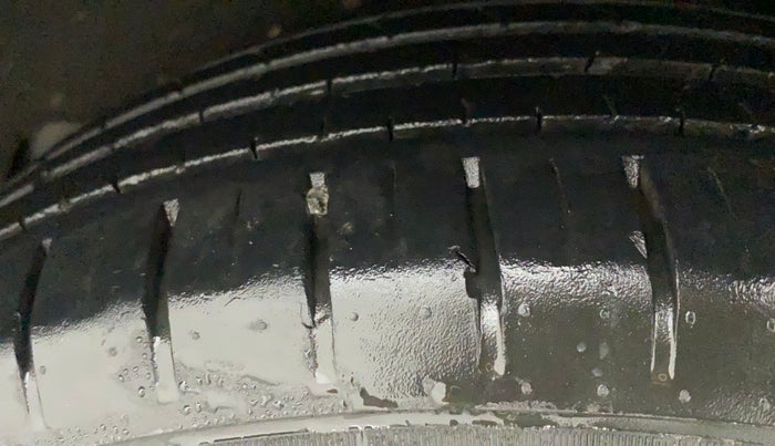 2019 Maruti Baleno ZETA PETROL 1.2, Petrol, Manual, 40,606 km, Left Rear Tyre Tread