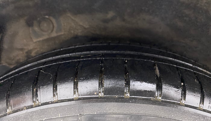 2012 Hyundai i10 MAGNA 1.2, Petrol, Manual, 66,044 km, Right Rear Tyre Tread