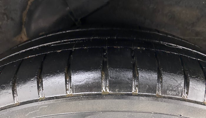 2012 Hyundai i10 MAGNA 1.2, Petrol, Manual, 66,044 km, Left Rear Tyre Tread