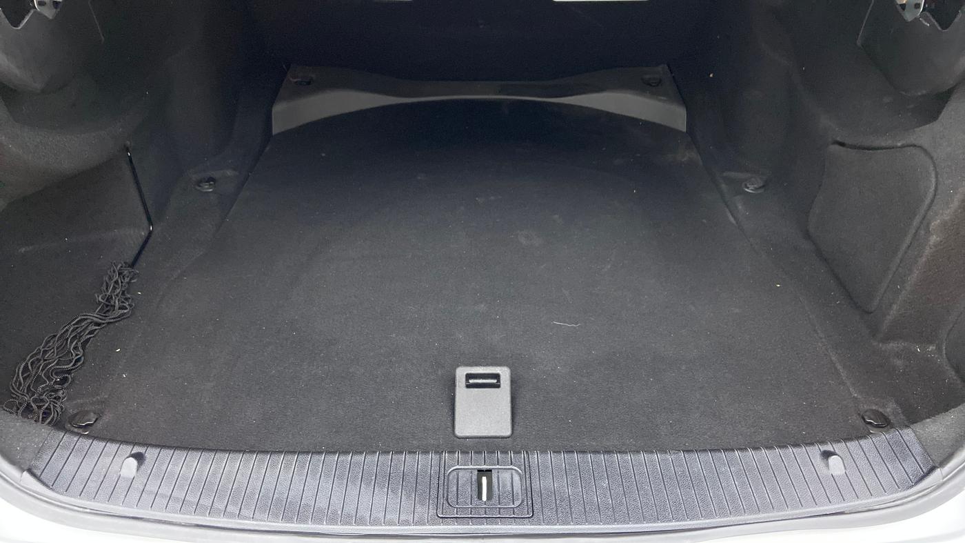 2016 Mercedes Benz E Class E200 CGI EDITION E, Petrol, Automatic, 19,937 km, Boot Inside