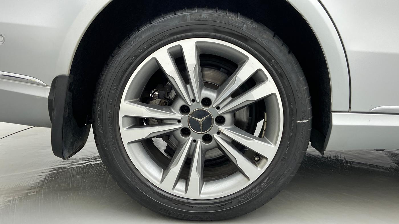 2016 Mercedes Benz E Class E200 CGI EDITION E, Petrol, Automatic, 19,937 km, Right Rear Wheel