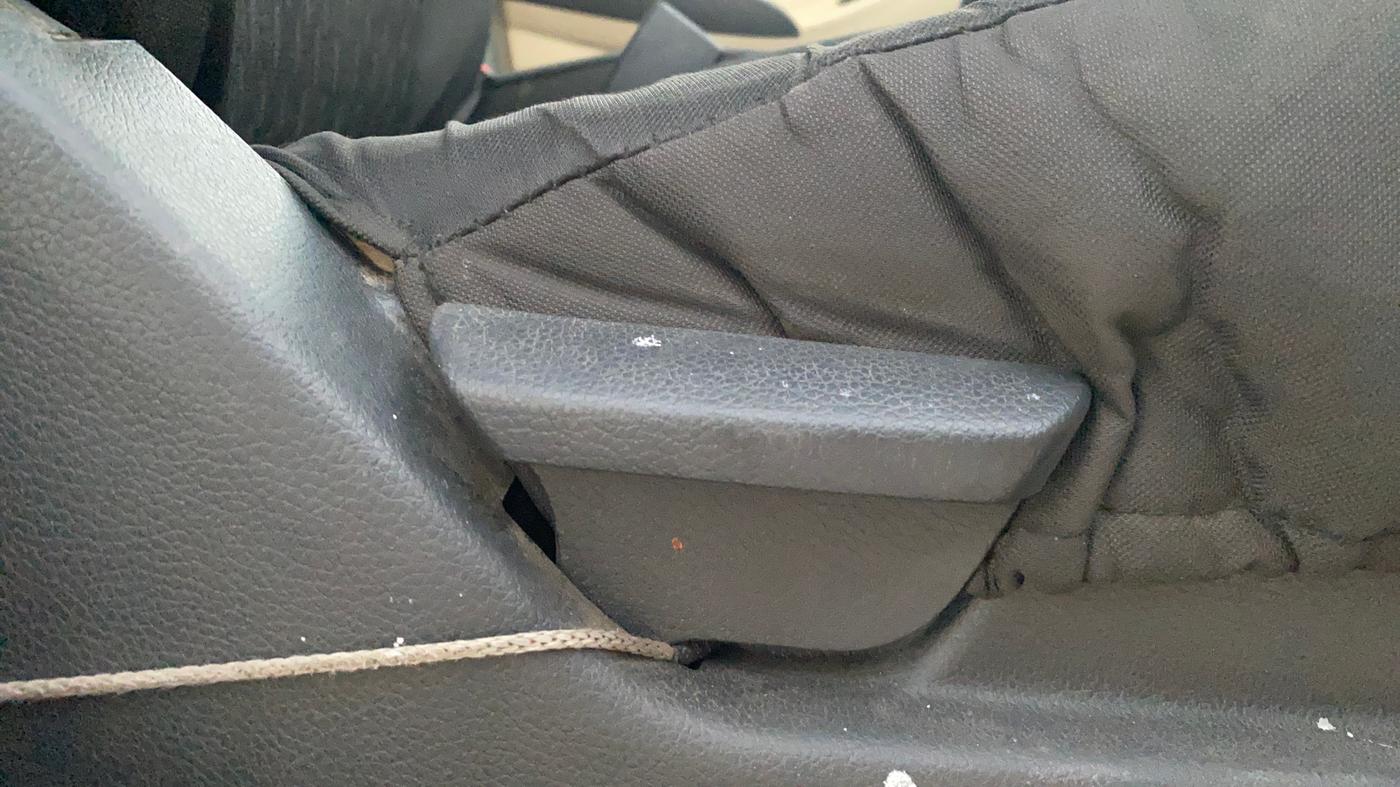 2018 Hyundai Eon ERA + SE, Petrol, Manual, 36,613 km, Driver Side Adjustment Panel