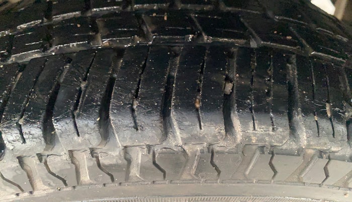 2018 Hyundai Eon ERA + SE, Petrol, Manual, 36,362 km, Left Rear Tyre Tread