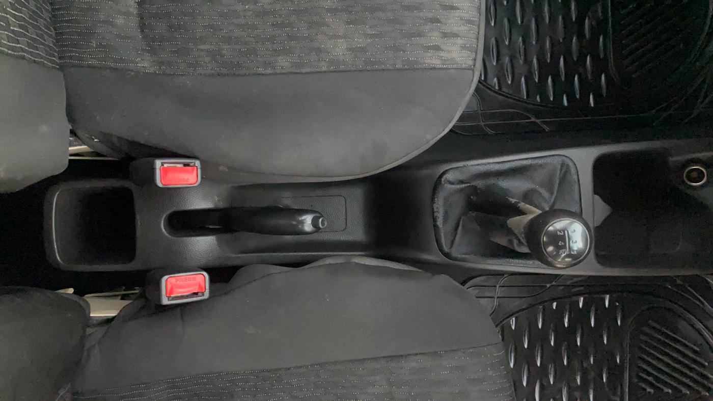 2018 Hyundai Eon ERA + SE, Petrol, Manual, 36,613 km, Gear Lever