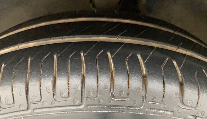 2011 Maruti Zen Estilo VXI, Petrol, Manual, 47,400 km, Left Front Tyre Tread