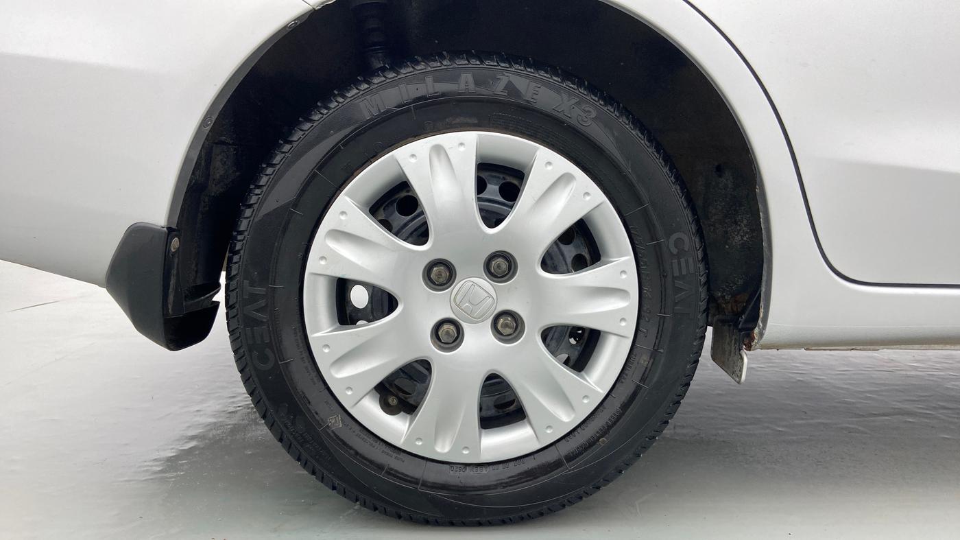 2015 Honda Amaze 1.2 SMT I VTEC, Petrol, Manual, 60,266 km, Right Rear Wheel