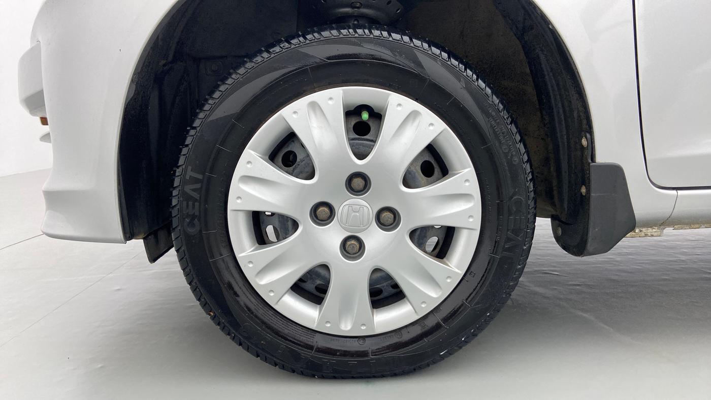 2015 Honda Amaze 1.2 SMT I VTEC, Petrol, Manual, 60,266 km, Left Front Wheel