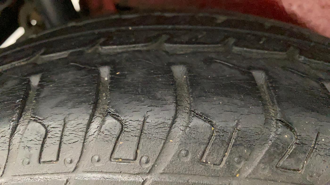2015 Maruti Wagon R 1.0 LXI CNG, CNG, Manual, 49,864 km, Right Rear Tyre Tread