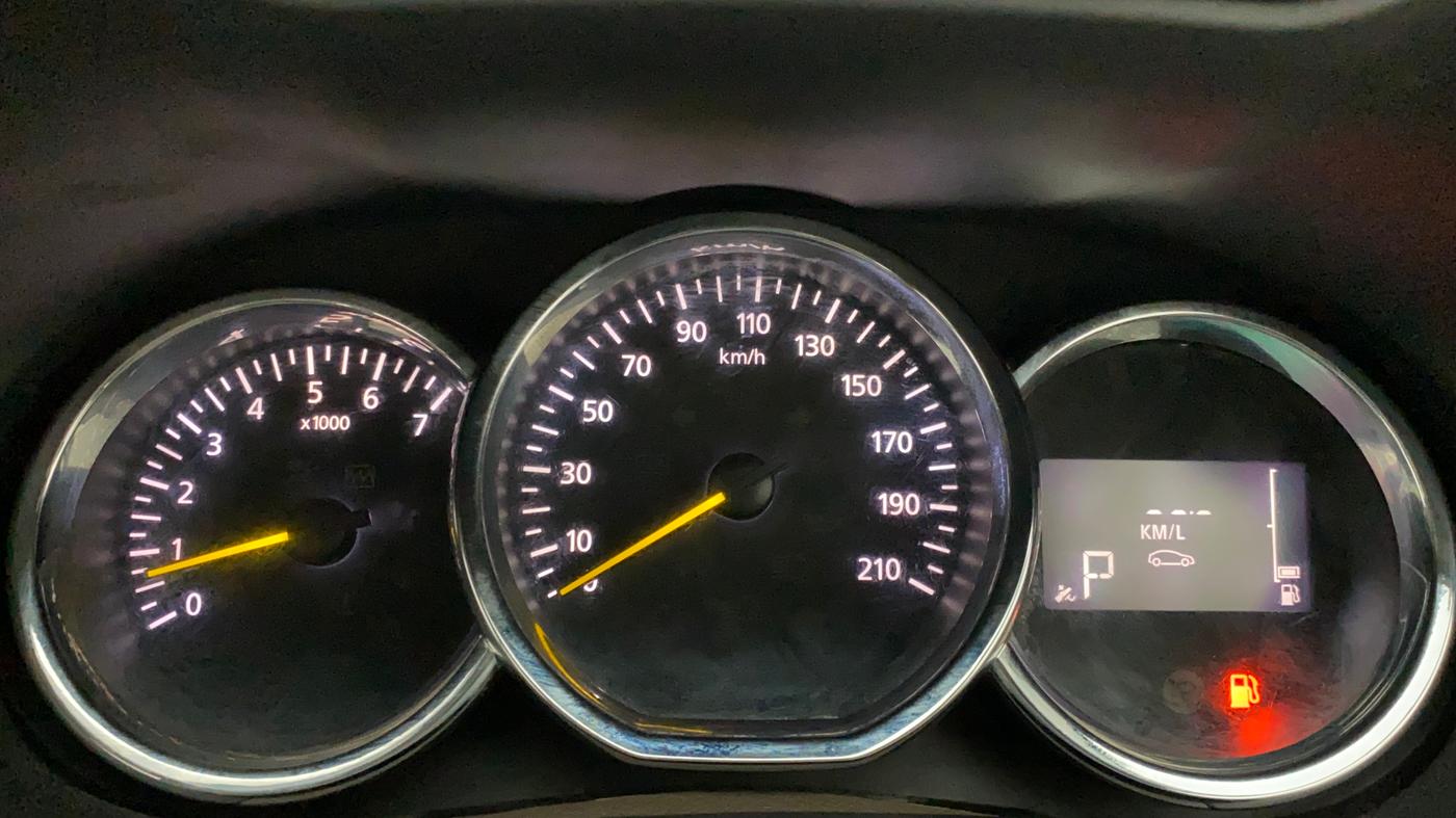 2018 Renault Duster RXS CVT, Petrol, Automatic, 27,045 km, Odometer Image