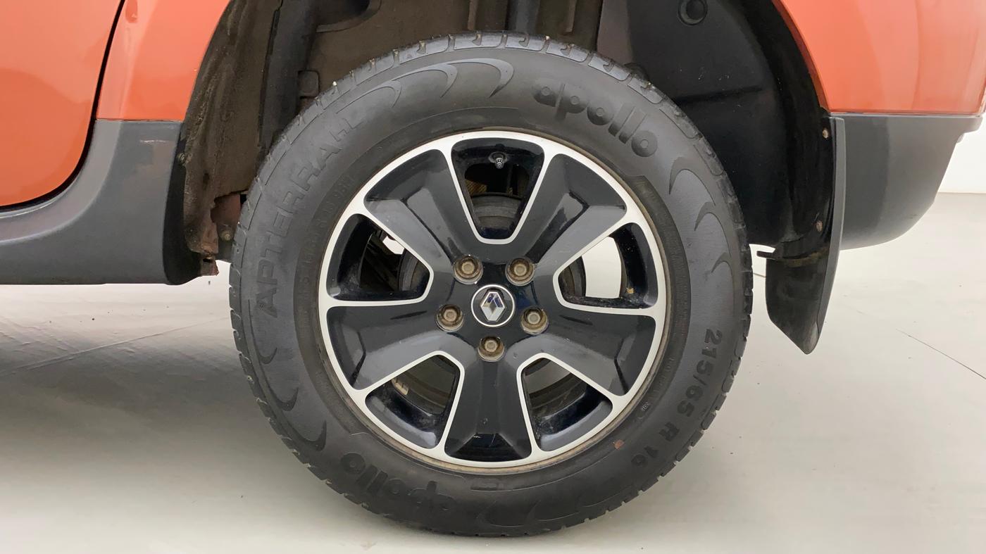 2018 Renault Duster RXS CVT, Petrol, Automatic, 27,045 km, Left Rear Wheel