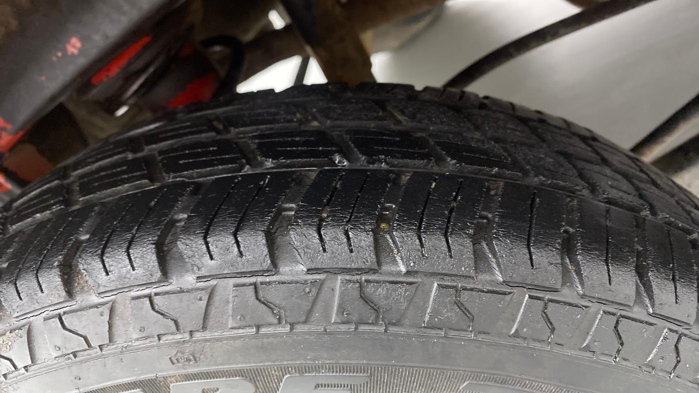 2012 Maruti Alto 800 LXI, Petrol, Manual, 27,179 km, Right Rear Tyre Tread