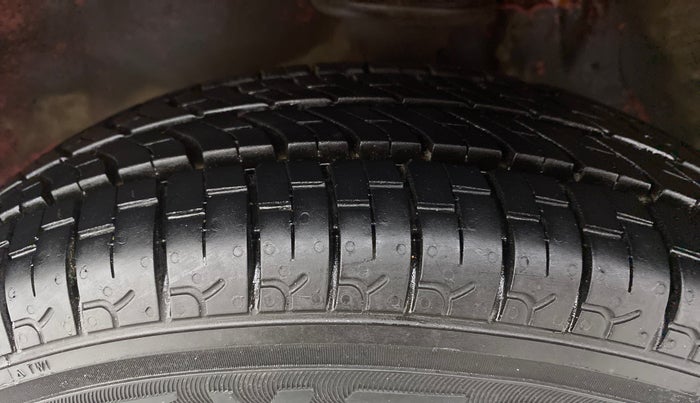 2012 Maruti Alto 800 LXI, Petrol, Manual, 27,179 km, Left Front Tyre Tread