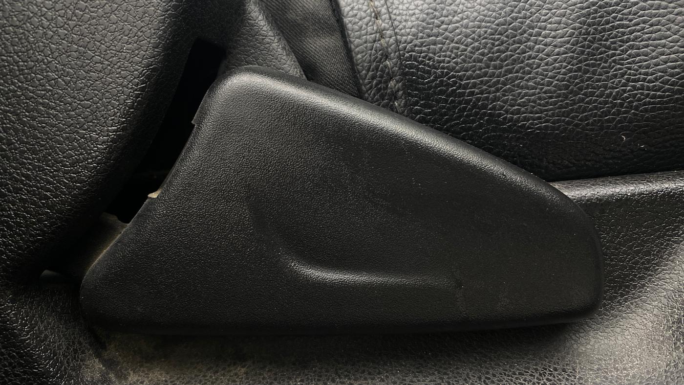 2018 Renault Kwid CLIMBER 1.0 AMT, Petrol, Automatic, 79,322 km, Driver Side Adjustment Panel