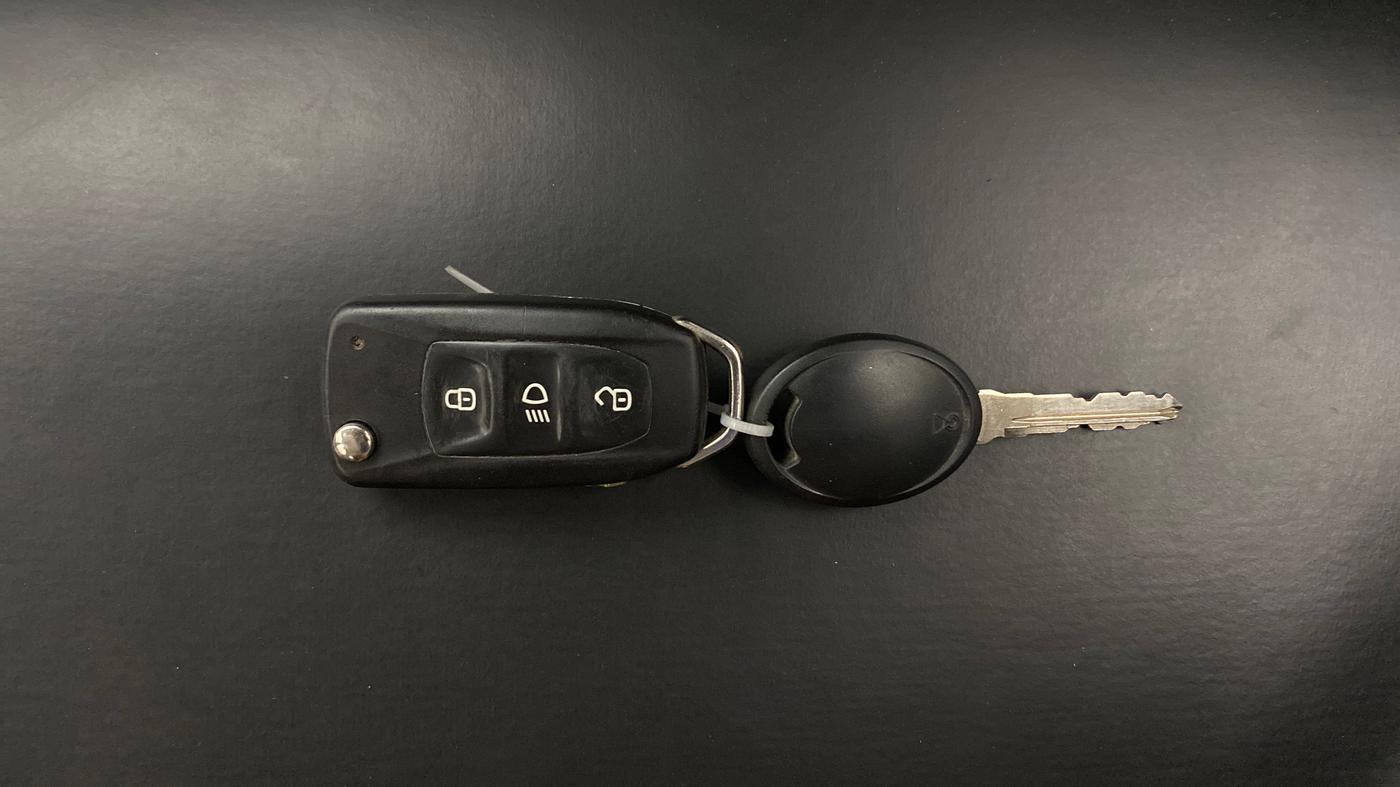 2018 Tata Tiago XZA PETROL, Petrol, Automatic, 95,205 km, Key Close Up