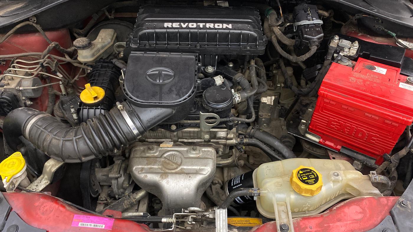 2018 Tata Tiago XZA PETROL, Petrol, Automatic, 95,205 km, Engine View