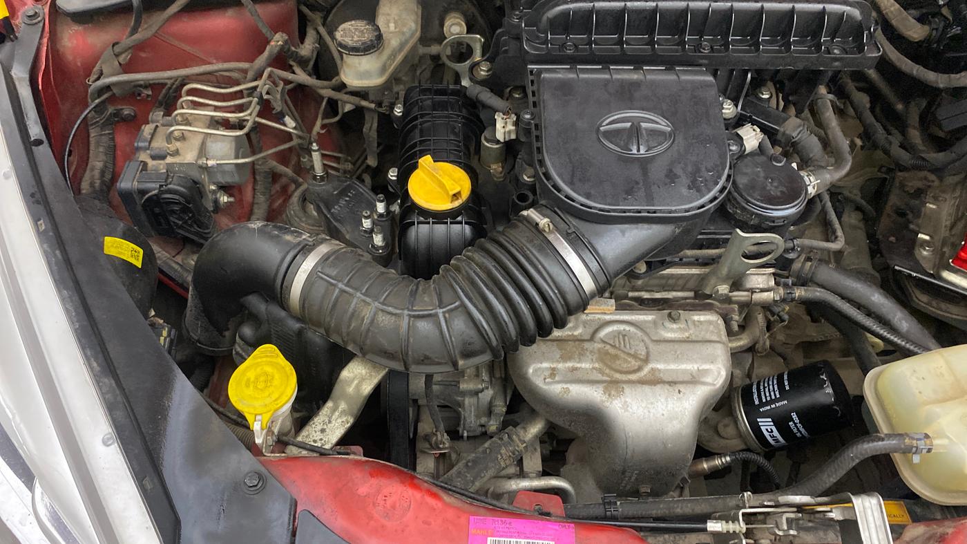 2018 Tata Tiago XZA PETROL, Petrol, Automatic, 95,205 km, Engine View - Right