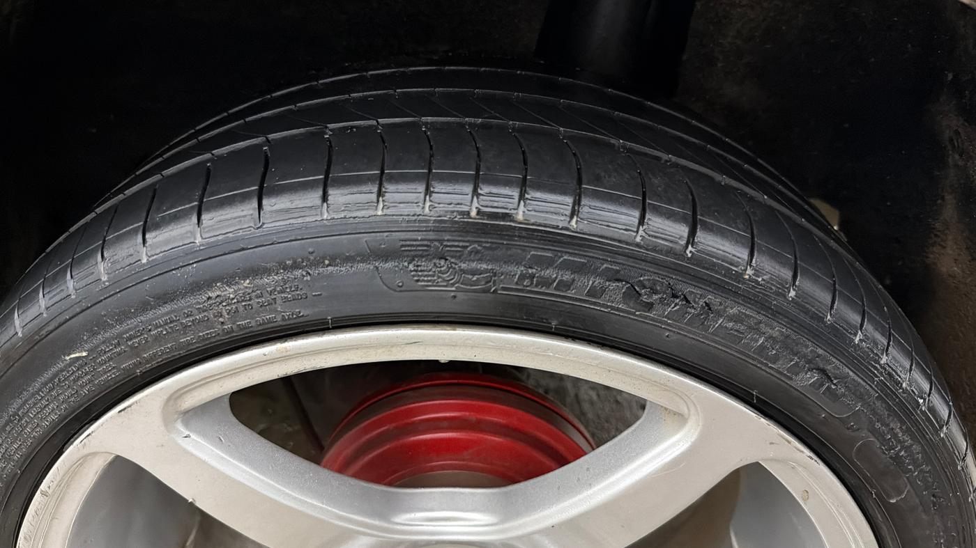 2019 Maruti Baleno SIGMA PETROL 1.2, CNG, Manual, 37,925 km, Left Rear Tyre Tread