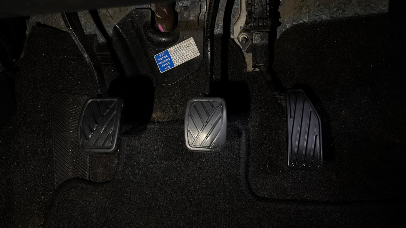 2019 Maruti Baleno SIGMA PETROL 1.2, CNG, Manual, 37,925 km, Pedals