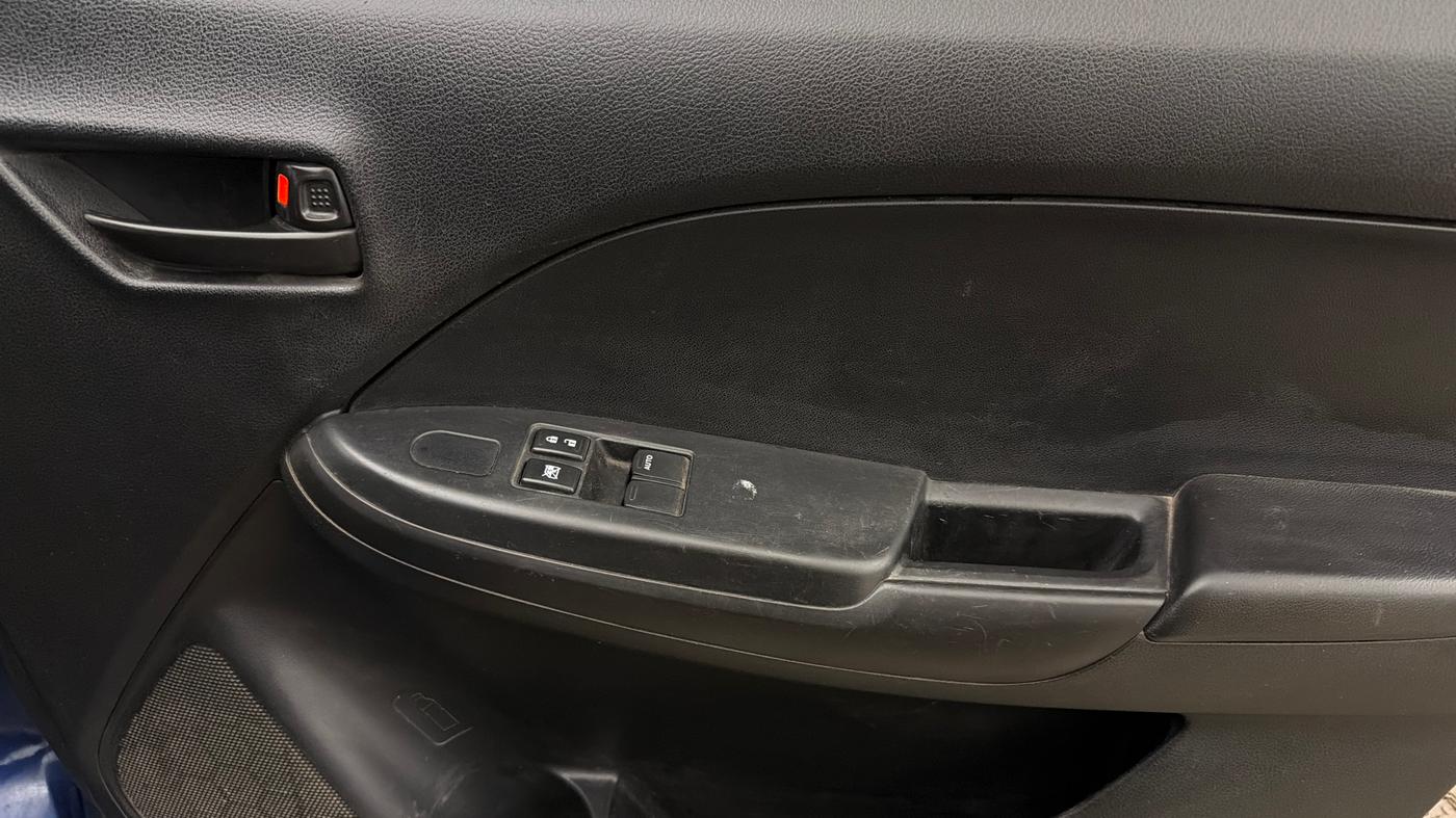 2019 Maruti Baleno SIGMA PETROL 1.2, CNG, Manual, 37,925 km, Driver Side Door Panels Control