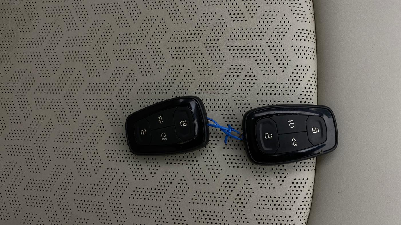 2022 Tata NEXON XZA PLUS (PREMIUM) DIESEL, Diesel, Automatic, 73,624 km, Key Close Up
