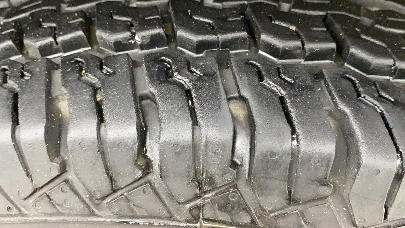 2022 Mahindra Bolero B6 (O), Diesel, Manual, 69,492 km, Right Front Tyre Tread