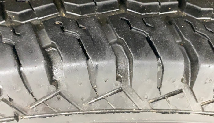 2022 Mahindra Bolero B6 (O), Diesel, Manual, 69,492 km, Right Rear Tyre Tread