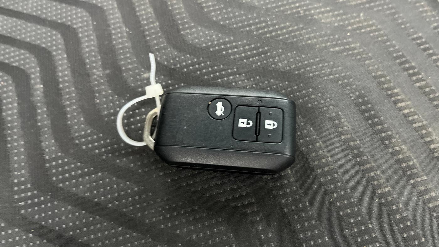 2018 Maruti Swift ZXI AMT, Petrol, Automatic, 81,887 km, Key Close Up