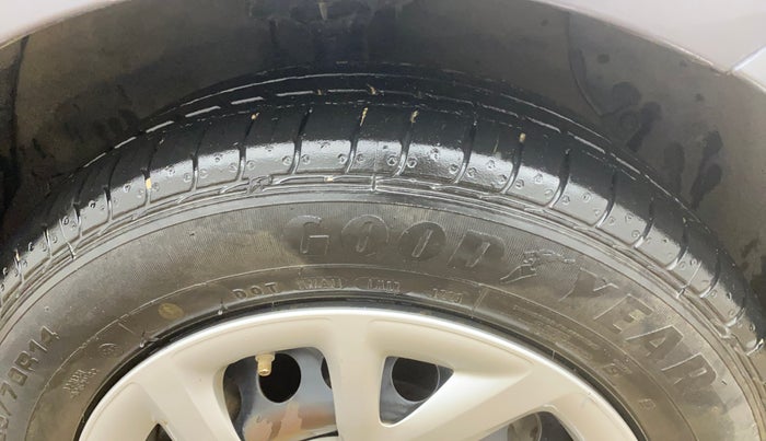 2017 Hyundai Grand i10 MAGNA 1.2 KAPPA VTVT, Petrol, Manual, 57,995 km, Right Front Tyre Tread