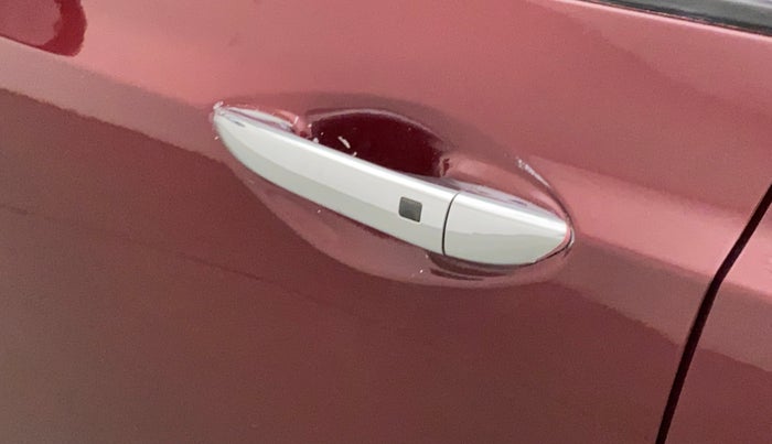 2013 Hyundai Grand i10 SPORTZ 1.2 KAPPA VTVT, CNG, Manual, 67,207 km, Front passenger door - Door handle sensor not working