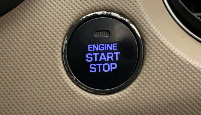 2013 Hyundai Grand i10 SPORTZ 1.2 KAPPA VTVT, CNG, Manual, 67,207 km, Keyless Start/ Stop Button