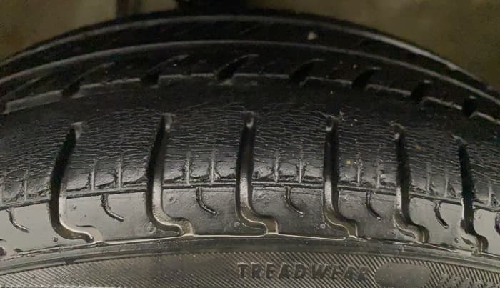 2013 Maruti Zen Estilo VXI, Petrol, Manual, 51,201 km, Left Rear Tyre Tread