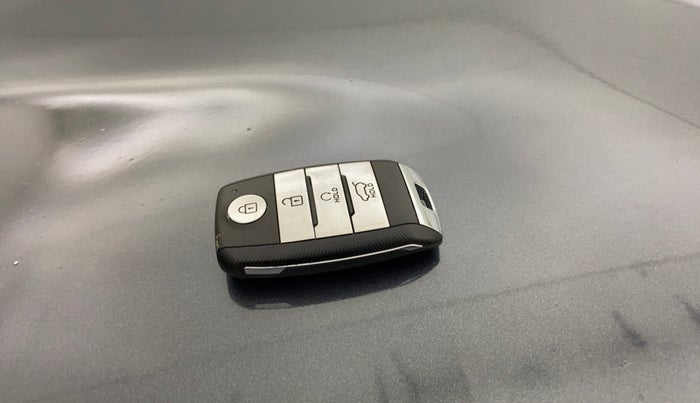 2020 KIA SONET GTX PLUS 1.5, Diesel, Manual, 37,565 km, Key Close Up