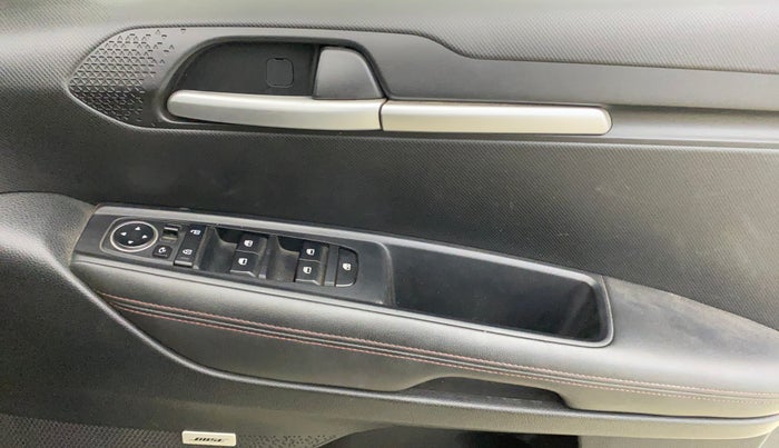 2020 KIA SONET GTX PLUS 1.5, Diesel, Manual, 37,565 km, Driver Side Door Panels Control