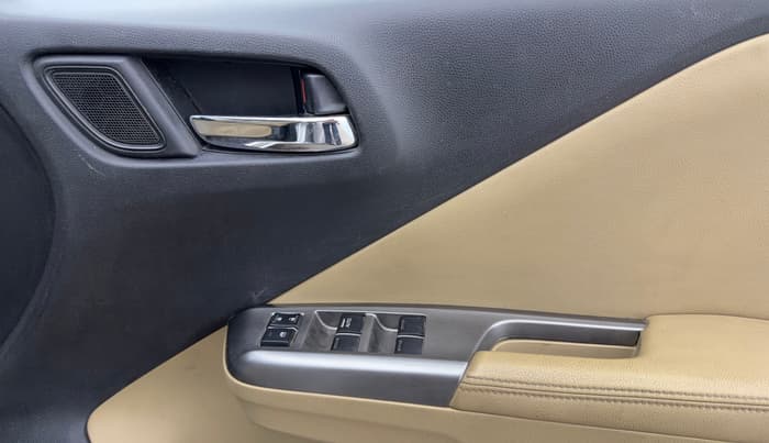 2015 Honda City 1.5L I-VTEC VX, Petrol, Manual, 26,162 km, Driver Side Door Panels Control