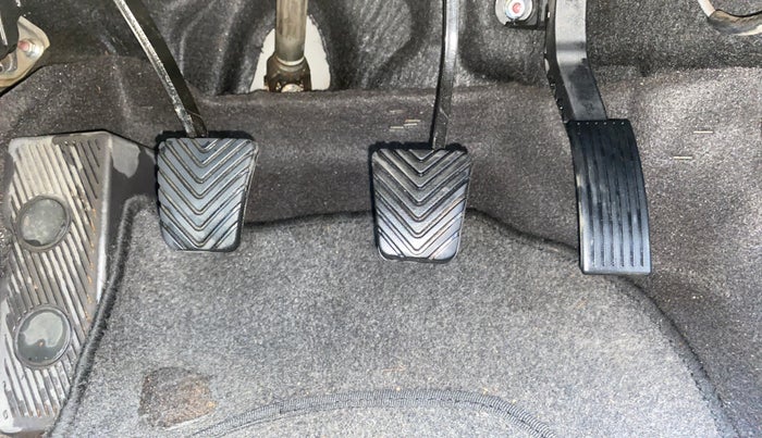 2013 Hyundai Verna FLUIDIC 1.6 VTVT SX, Petrol, Manual, 43,125 km, Pedals