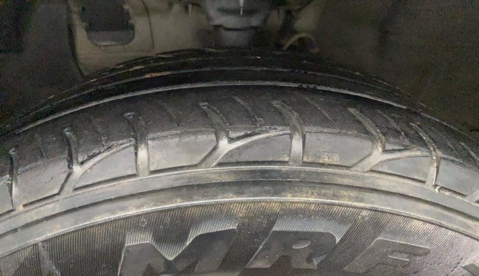 2017 Hyundai Elite i20 SPORTZ 1.2, Petrol, Manual, 76,921 km, Left Front Tyre Tread