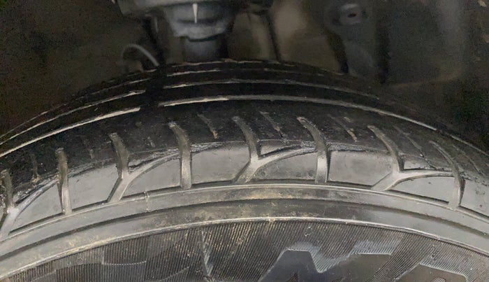 2017 Hyundai Elite i20 SPORTZ 1.2, Petrol, Manual, 76,921 km, Right Front Tyre Tread