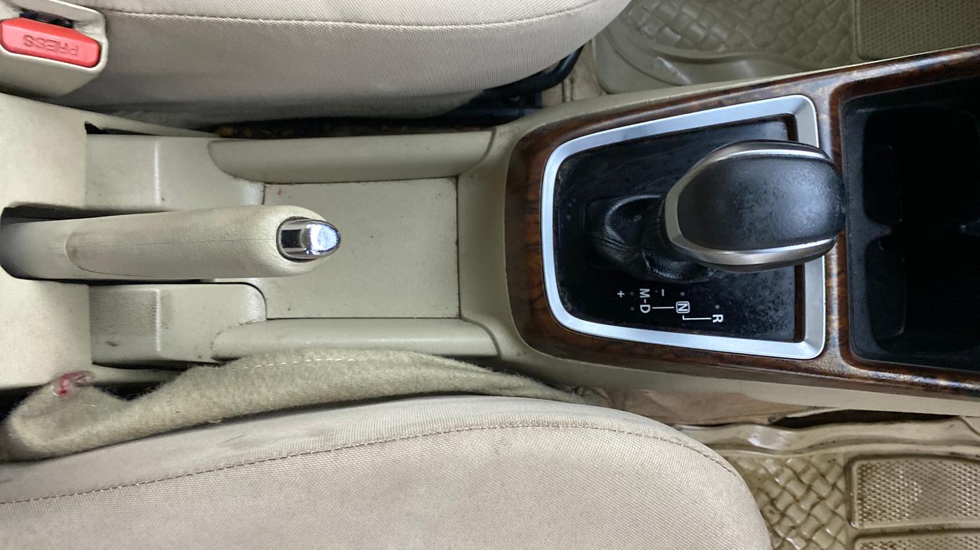 2017 Maruti Dzire ZXI PLUS AMT, Petrol, Automatic, 95,831 km, Gear Lever