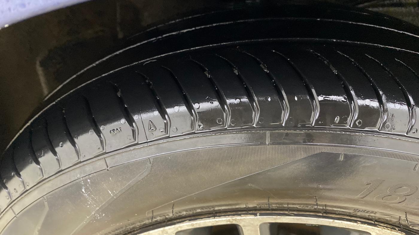 2017 Maruti Dzire ZXI PLUS AMT, Petrol, Automatic, 95,831 km, Right Front Tyre Tread