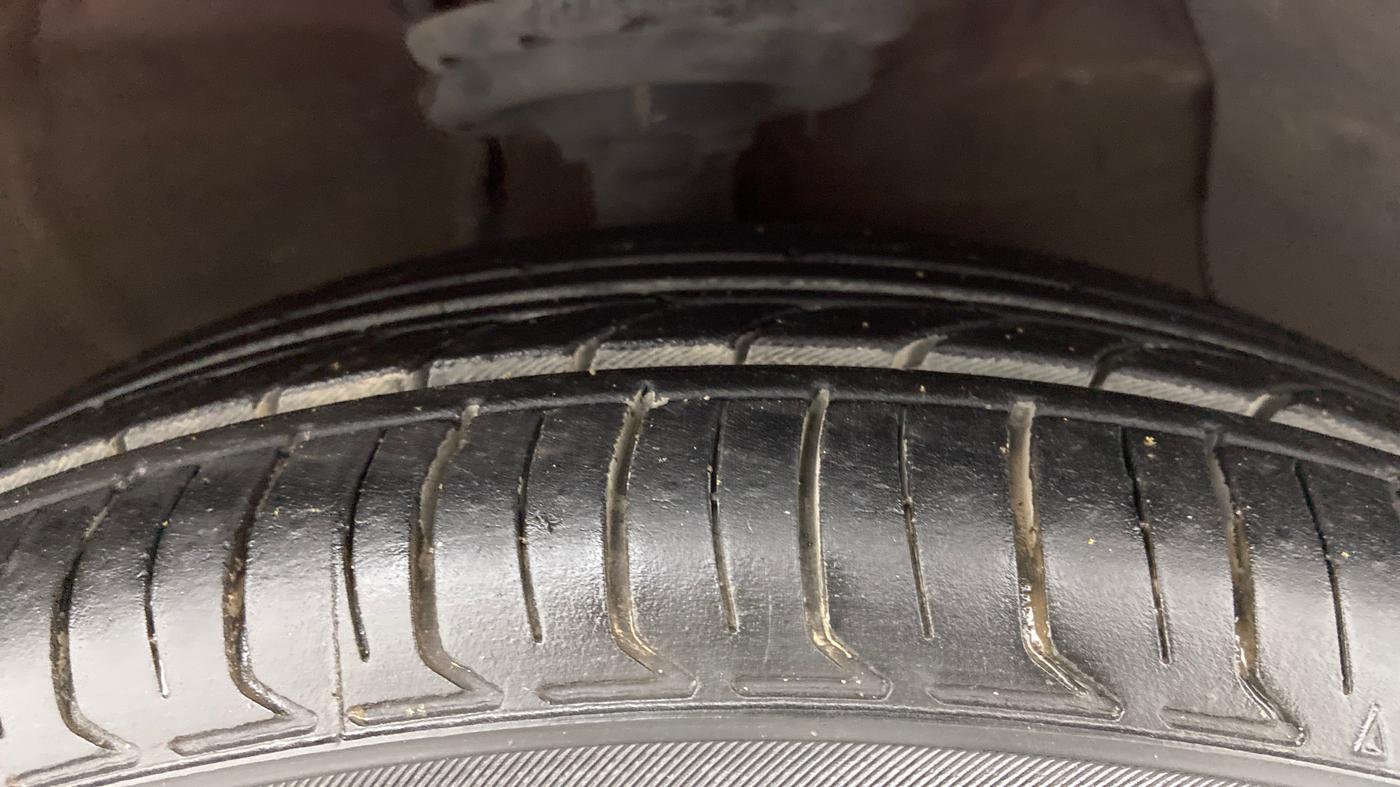 2018 Hyundai Grand i10 MAGNA 1.2 KAPPA VTVT, Petrol, Manual, 52,952 km, Right Front Tyre Tread