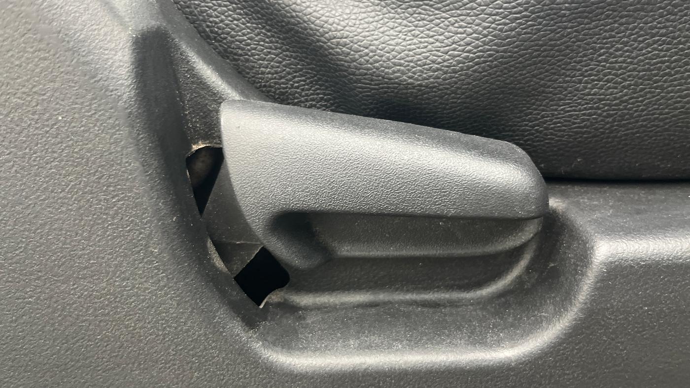 2017 Maruti Wagon R 1.0 VXI AMT, Petrol, Automatic, 26,796 km, Driver Side Adjustment Panel