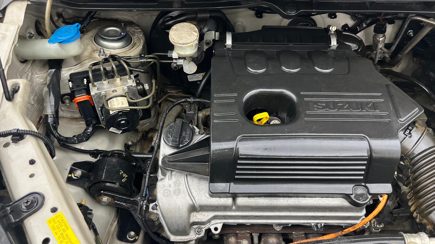 2017 Maruti Wagon R 1.0 VXI AMT, Petrol, Automatic, 26,796 km, Engine View - Right